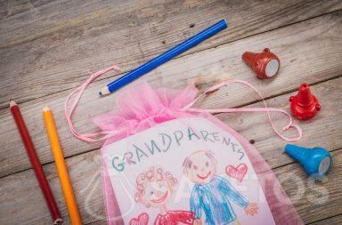 Laurel para abuelos empacados en una bolsa