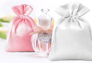 Bolsas de regalo para perfumes.