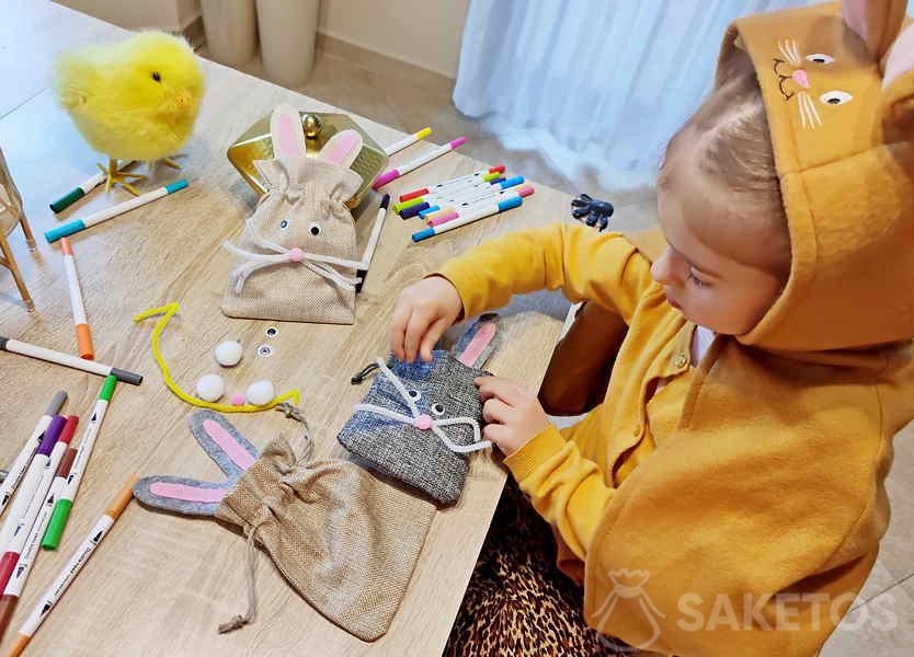 Envoltorios de regalo hechos a mano: bolsitas de Pascua