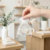 Pequeñas bolsas de organza para joyería, pulseras y pequeños regalos.