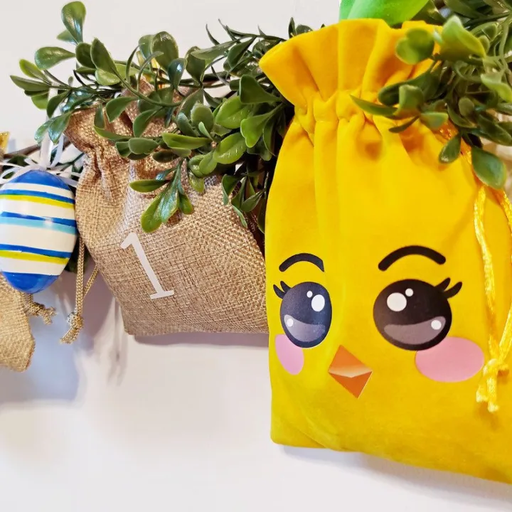 Bolsas de de terciopelo 13 x 18 cm con estampado: pollito Bolsas con impresion