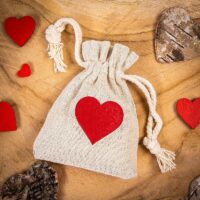 Bolsas estilo lino 9 x 12 cm - natural - corazón Bolsas de lino