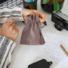 Bolsas de terciopelo 6 x 8 cm - gris plata Bautismo