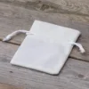 Bolsas de terciopelo 9 x 12 cm - blanco Decoraciones de mesa