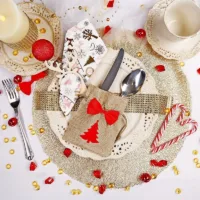 Bolsas de yute para cubiertos 11 x 14 cm + lazos con imperdible + servilleteros Todos los productos