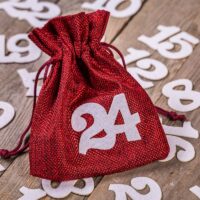 Calendario de Advienyo bolsas de yute 12 x 15 cm: plateado y granate + números blancos Uso