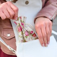 Bolsitas estilo lino con la impresión 11 x 14 cm - natural / rosas Bolsas ocasionales