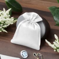 Bolsas de satén 10 x 13 cm - blanco Bolsas pequeñas