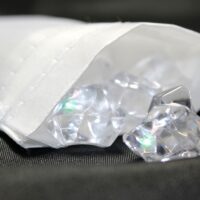 Bolsas de satén 10 x 13 cm - blanco Bautismo