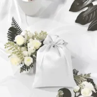 Bolsas de satén 15 x 20 cm - blanco Bolsas medianas