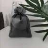 Bolsas de satén 18 x 24 cm - negro Bolsas medianas