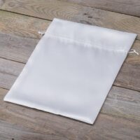 Bolsas de satén 22 x 30 cm - blanco Bolsas blancas