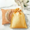 Bolsas de satén 26 x 35 cm - dorado Bautismo
