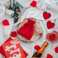 Bolsas de terciopelo 15 x 20 cm - rojo Día de la Mujer