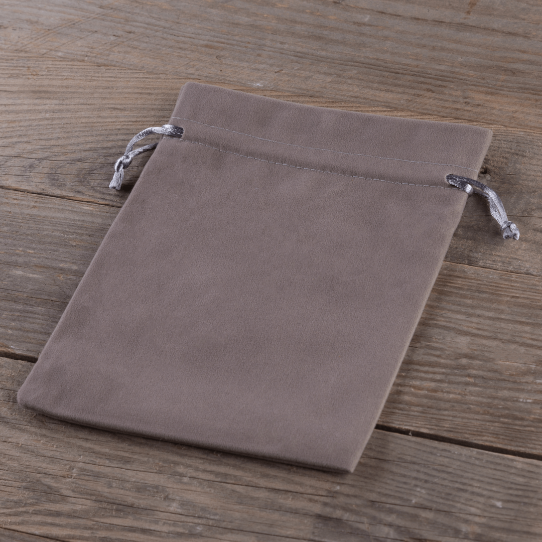 Bolsas de terciopelo 18 x 24 cm - gris plata San Valentín