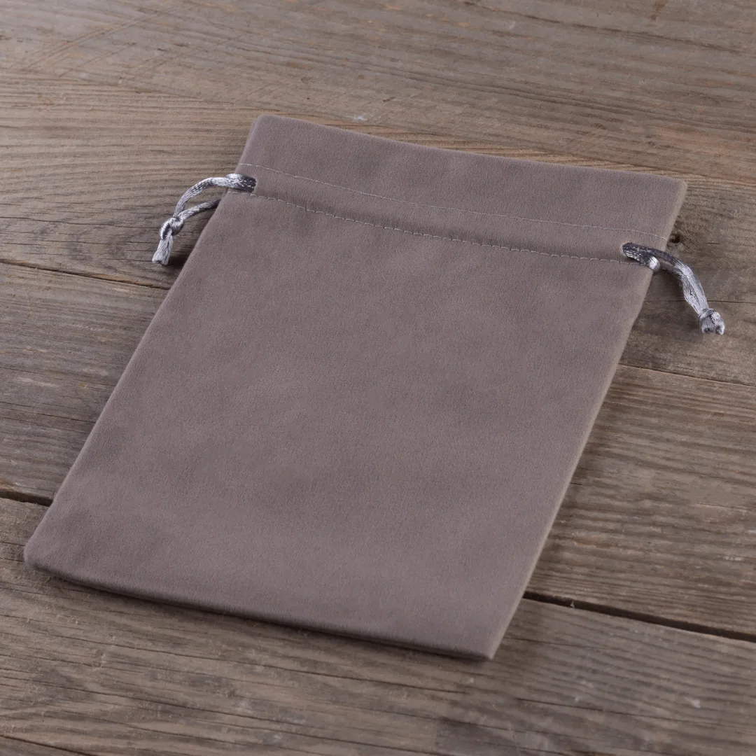 Bolsas de terciopelo 18 x 24 cm - gris plata San Valentín