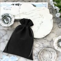 Bolsas de terciopelo 22 x 30 cm - negro Halloween