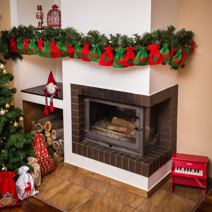 Bolsas de yute con calendario de adviento, tamaño 12 x 15 cm - verde y rojo + números rojos y verdes Bolsa de yute