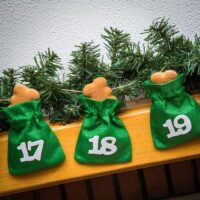 Calendario de adviento bolsas de yute 12 x 15 - verde + números blancos Bolsa de yute