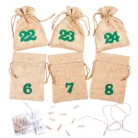 Calendario de Adviento bolsas de yute 13 x 18 cm: marrón claro + números verdes Bolso de la Navidad