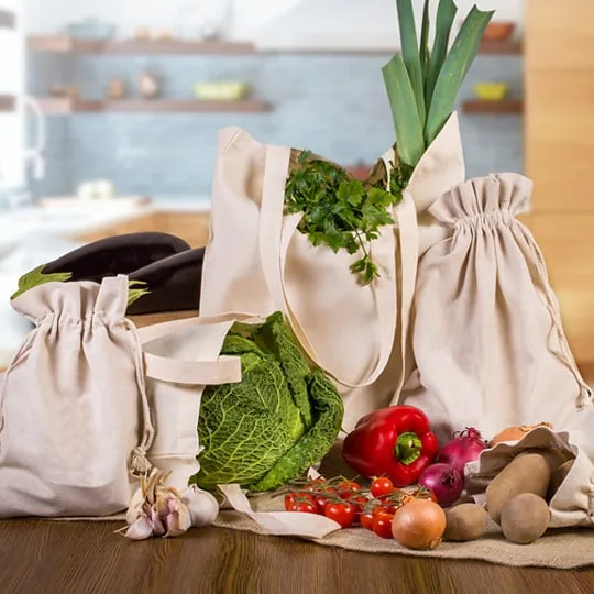 Las bolsas reutilizables para compras te ayudarán a empezar una vida zero waste