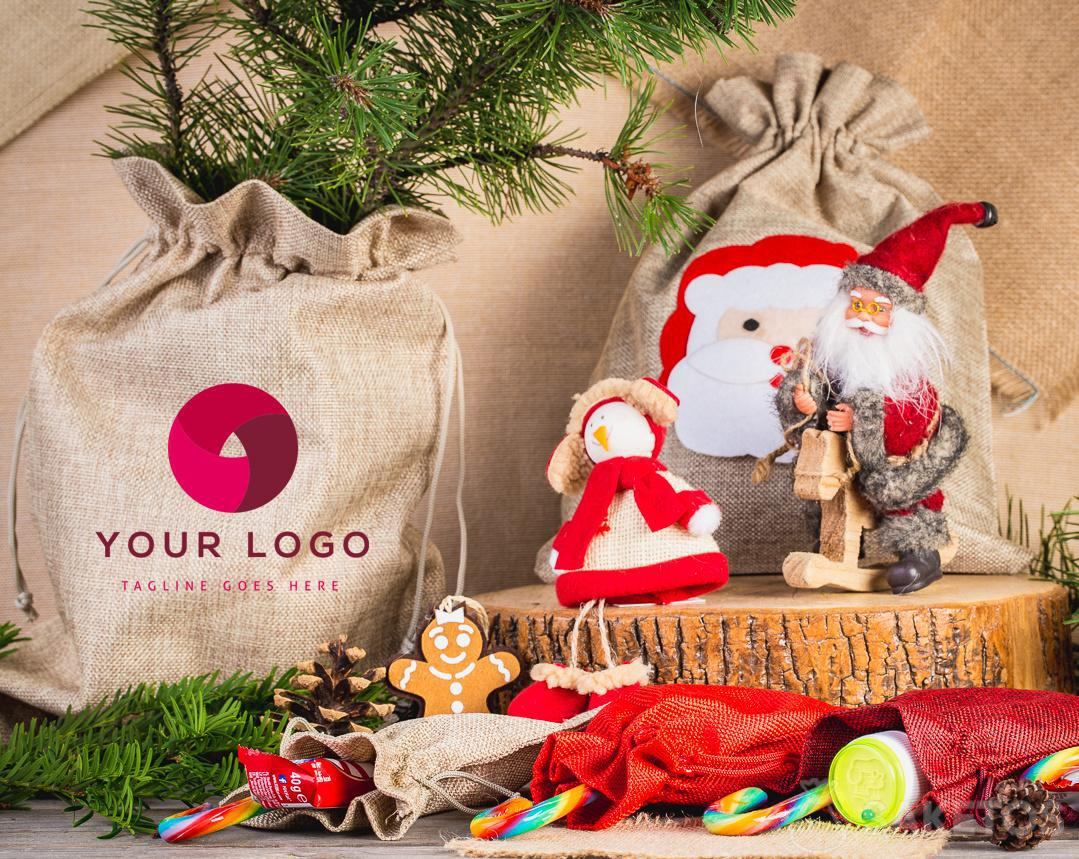 Bolsa navideña con el logotipo de tu empresa.