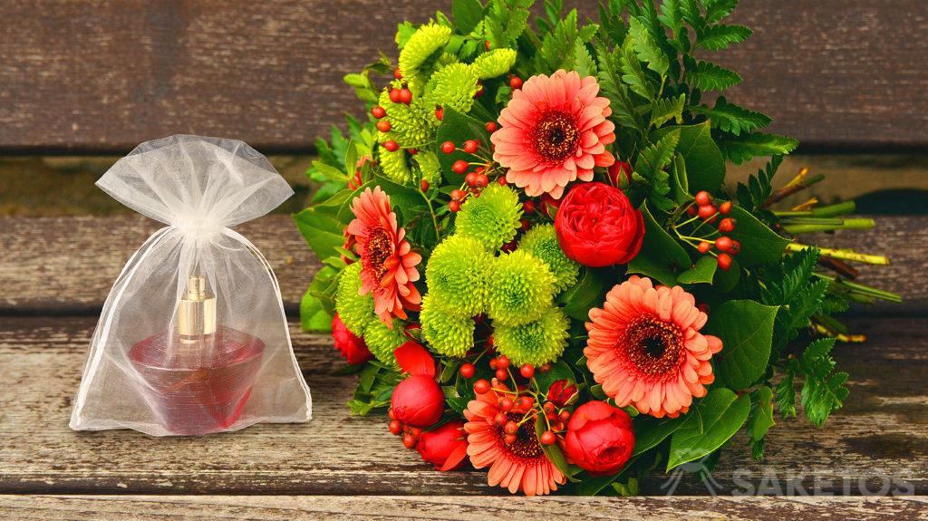 Organza bolsa blanca con perfume
