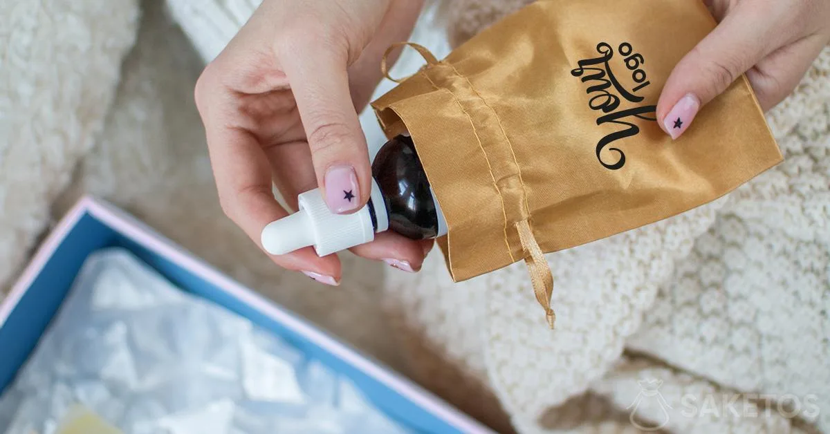 Bolsa satinada para cosméticos