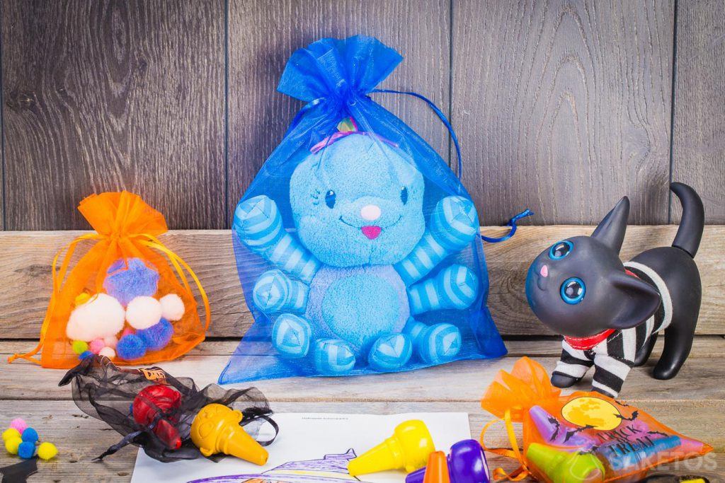 Decoraciones de Halloween con bolsas de tela