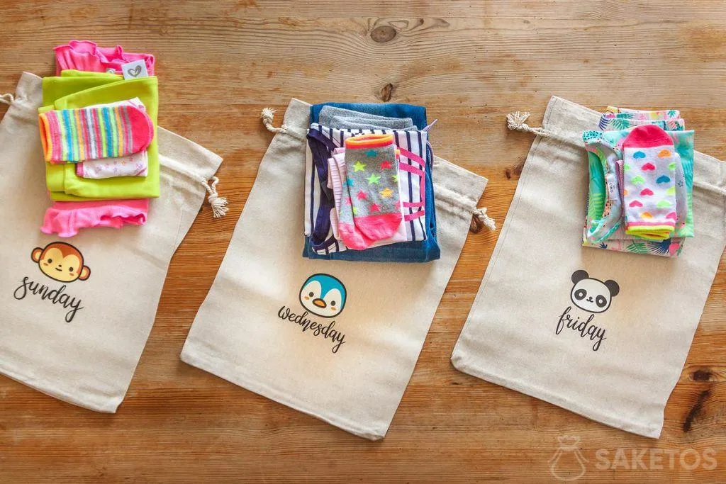 Bolsitas para ropa infantil: juego de bolsas para cada día de la semana