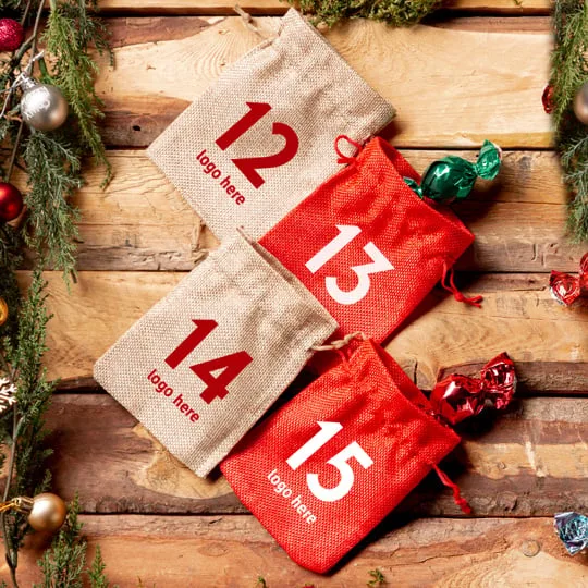 Calendario de Adviento para empresas hecho con bolsas de tela