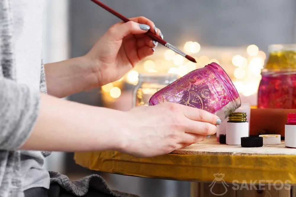 5.Decoraciones creativas para el hogar: puedes hacer algunas cosas bonitas por tu cuenta, por ejemplo, un frasco para flores o velas.