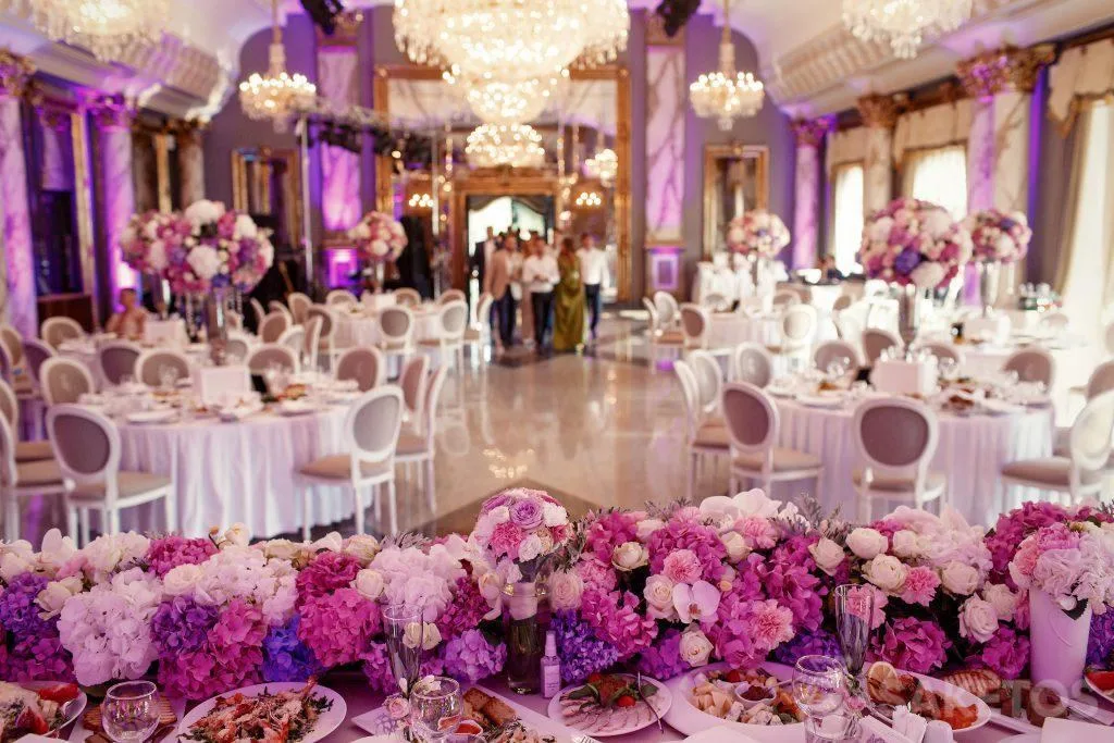 El color de la boda: ¿cómo decorar sala de boda?