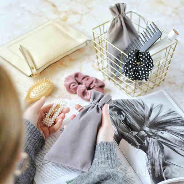 Cómo guardar pasadores, horquillas, peinetas o varios productos semiacabados para adornos para el pelo?