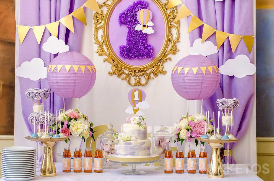 Decoraciones moradas para niños de un año