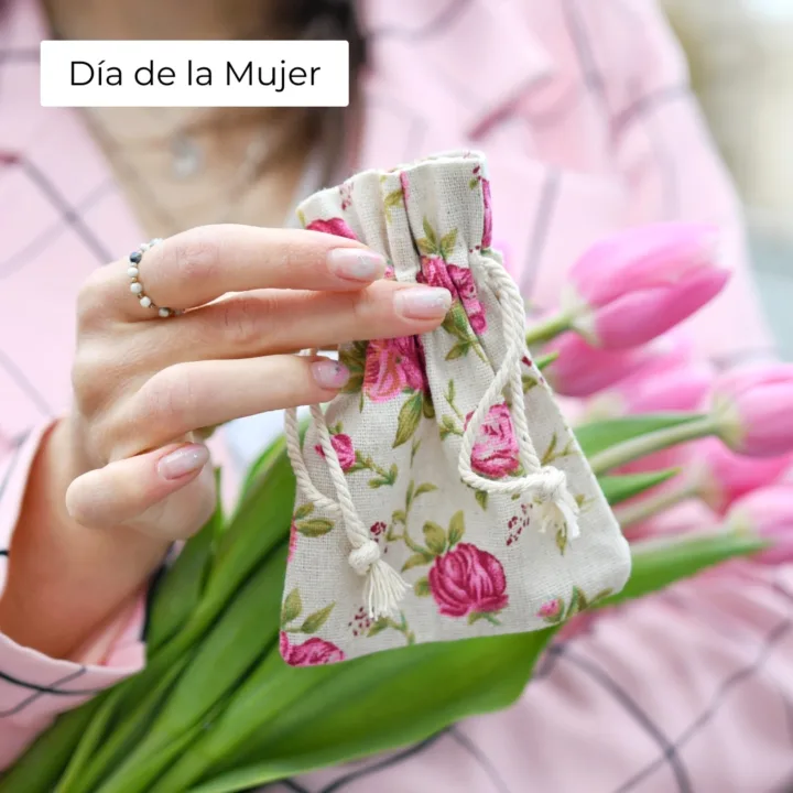 Bolsitas de tela para regalos del Día de la Mujer